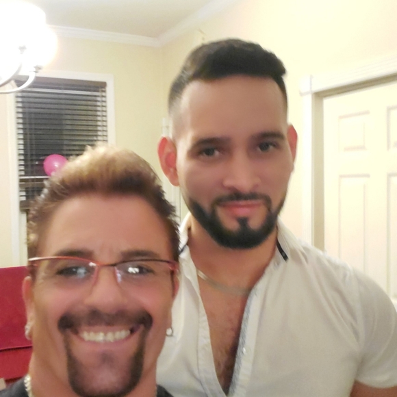 Meet your Posher, Dennis - Picture 12 of 16